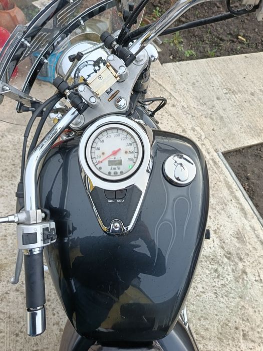 Suzuki Volusia Intruder