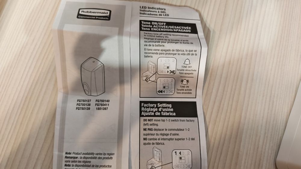 Dispenser sapun spuma AutoFoam cu senzor, 1100 ml, alb - Rubbermaid