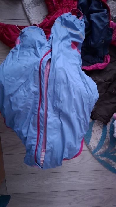 Hăinuțe si geci pentru fetita