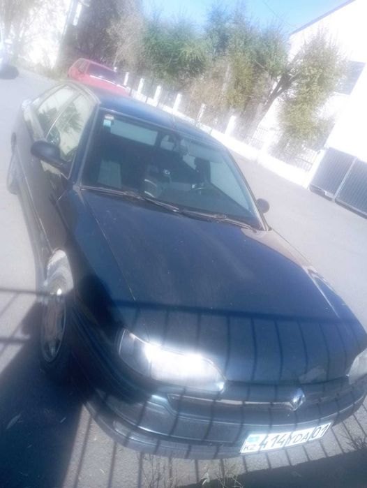 Renault Safrane  1993 года