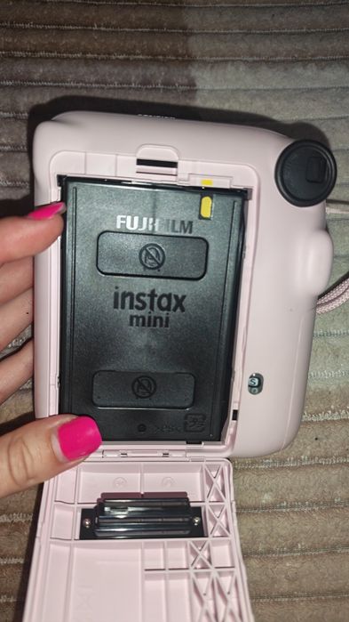 Фотоаппарат instax mini 12