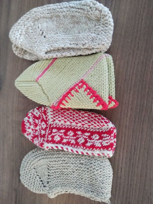 Чорапи вълнени - ръчно плетени