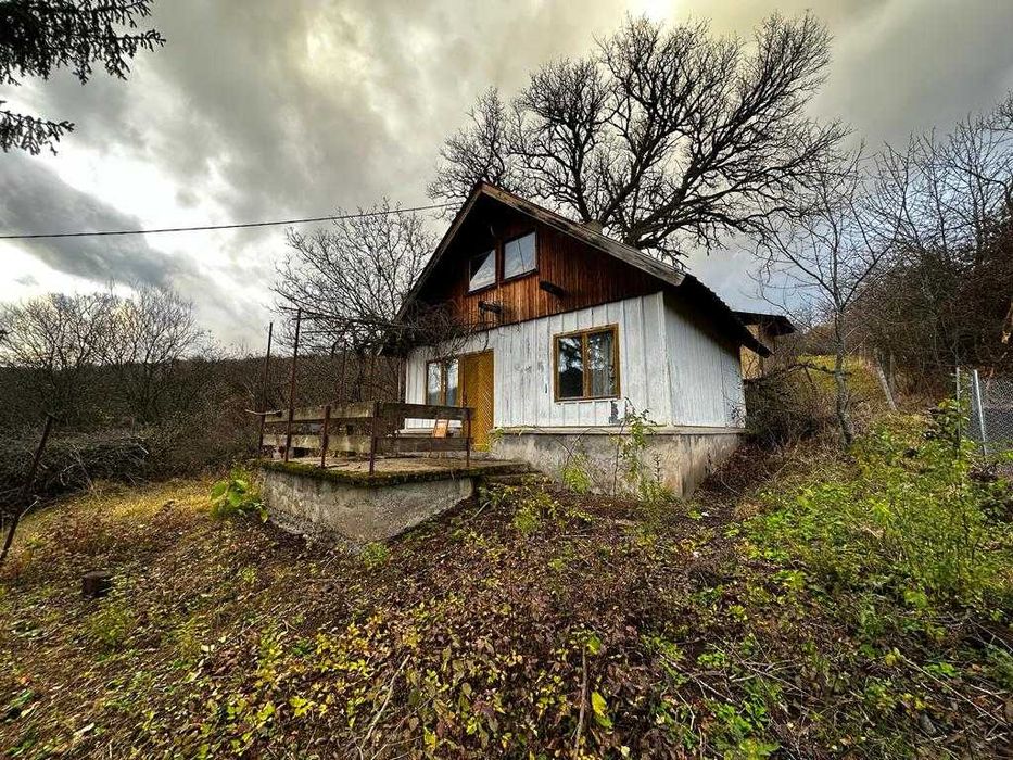 Продава се Къща в Божурище - 34 кв.м за 1148 €/кв.м - Снимка #2