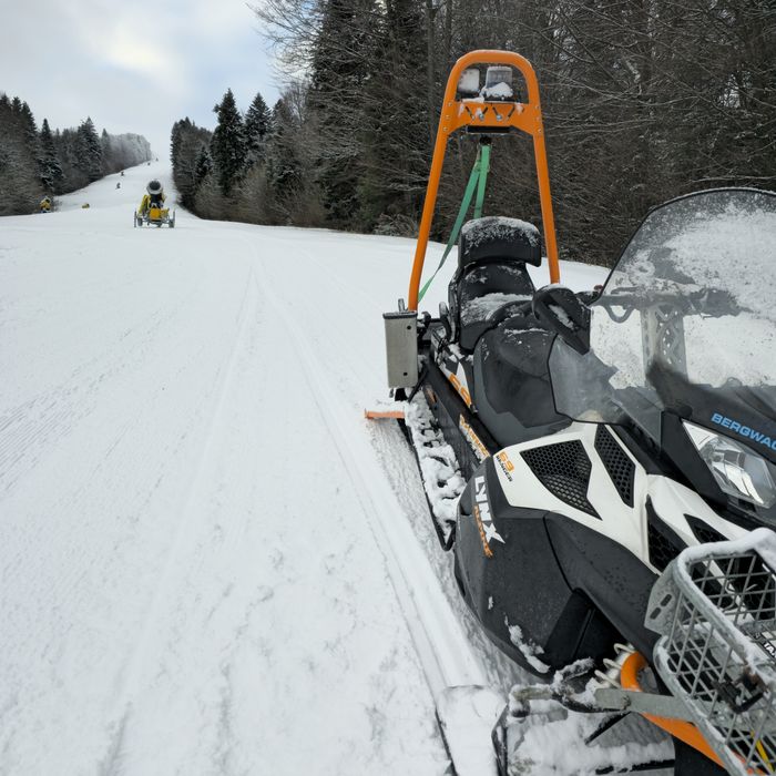 Snowmobil utilitar  Alpine RangerLynx 1200