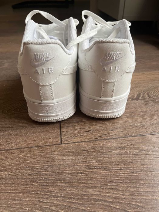Чисто нови обувки air force 1 triple white