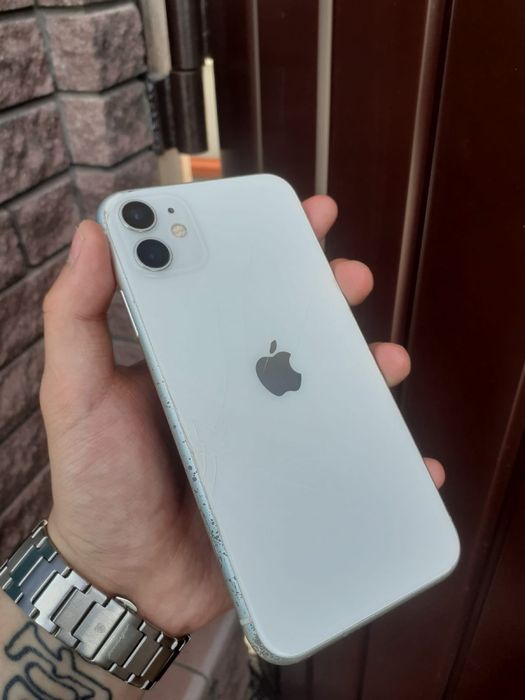 Обменяю iphone 11