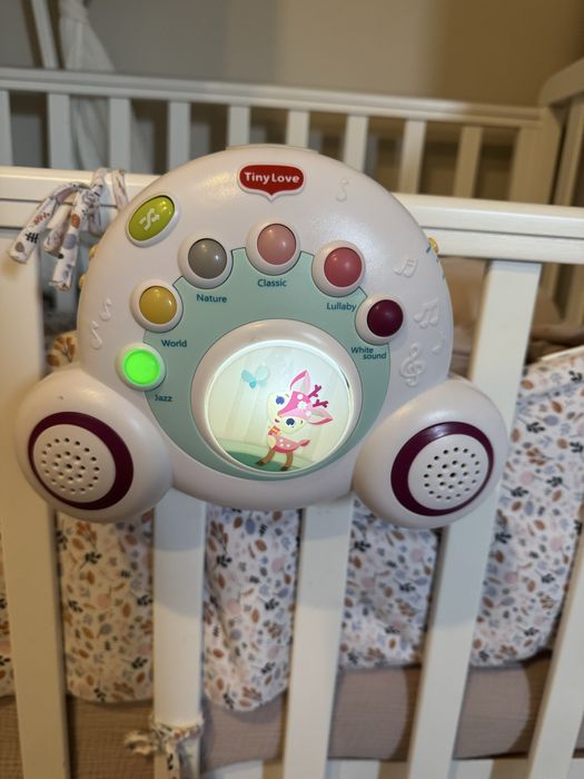 Музикална играчка за кошара tiny love