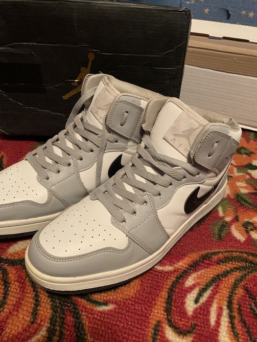 Продам кроссовки Nike Air Jordan High