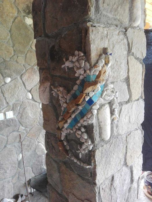 Продавам къща за живеене и къща за гости с голям двор