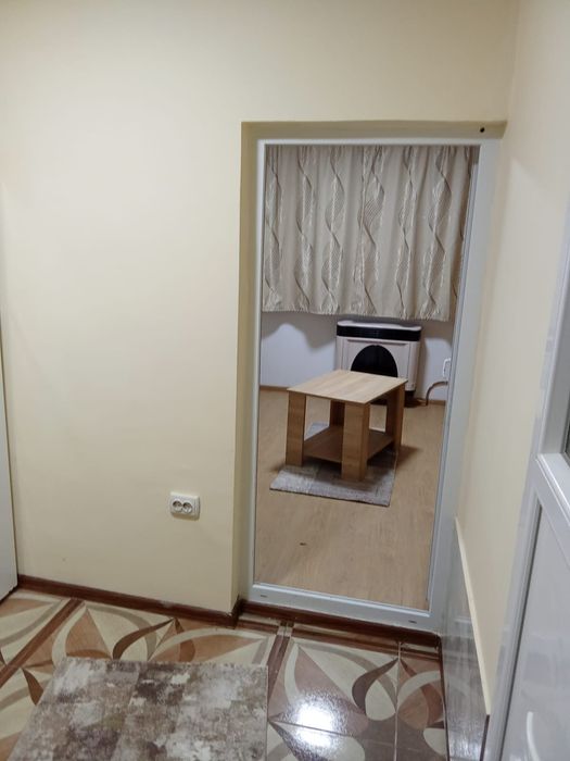 Vând garsoniera zona concas parter