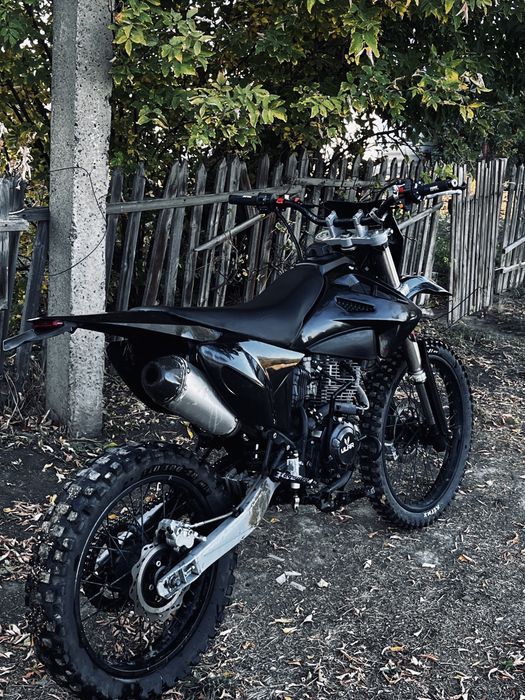 Продам мотоцикл Ular m7 250