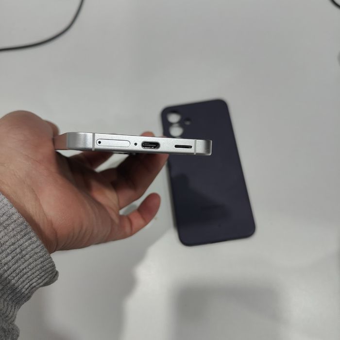 Samung S24 5G Телефон