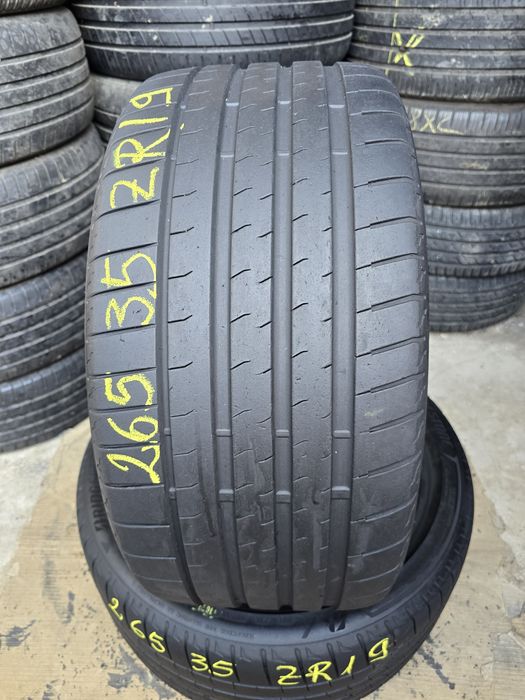 2 Anvelope Vară Bridgestone 265/35 ZR19  DOT1621.
