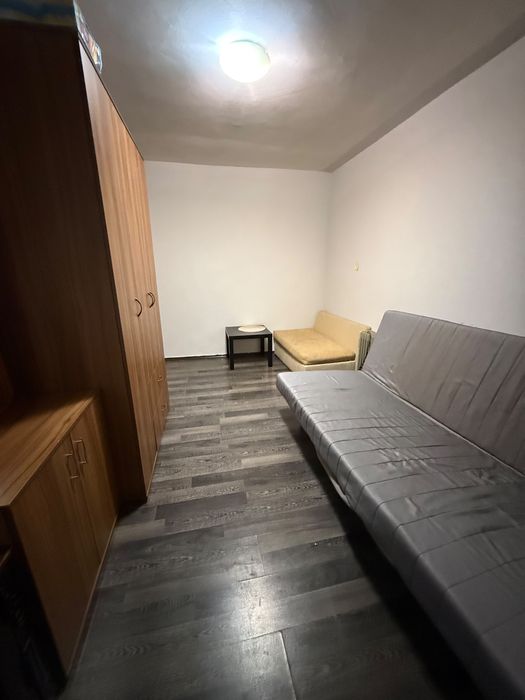 Cautam colega de apartament