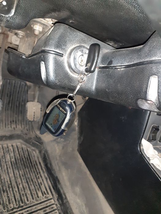 Vaz 2107 yili 1996 motor 06