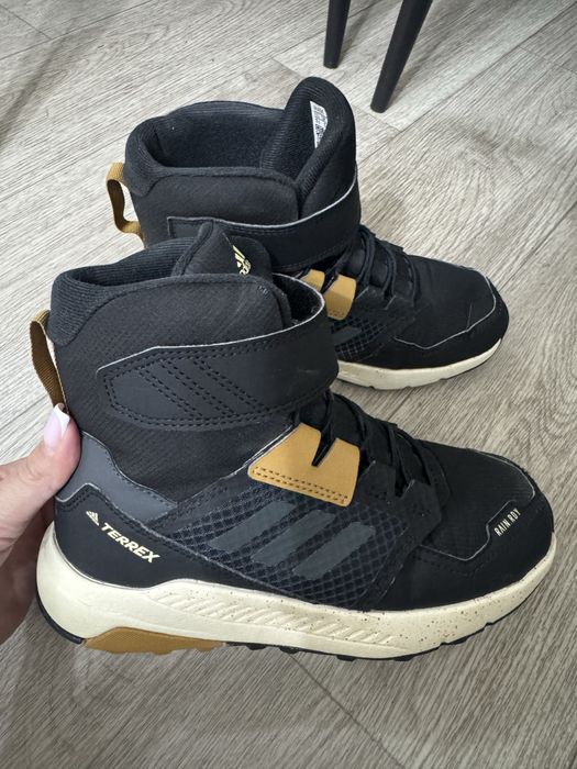 Зимняя обувь на мальчика!