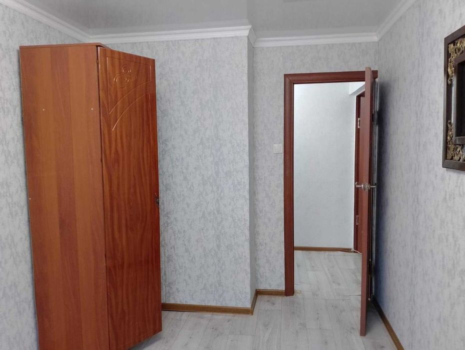 Продам квартиру 2 ком Айым