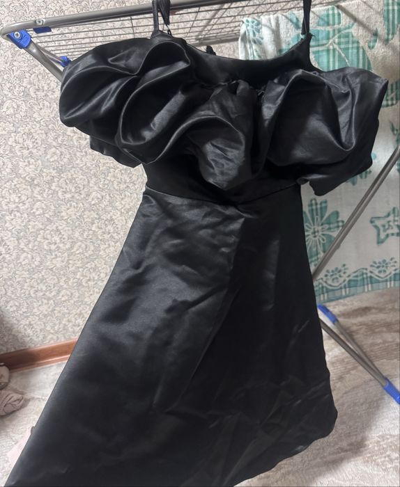 вечернее черное платье