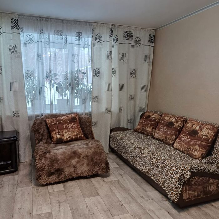 Сдам 3 ком. квартиру, 4 м-н.