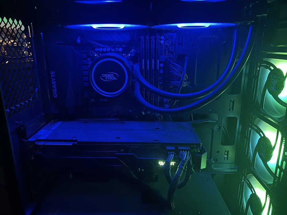 Продам игровой компьютер срочно.