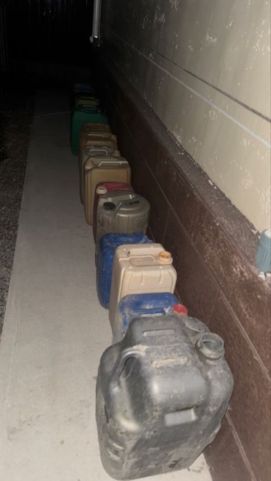 Канистры из под бензина