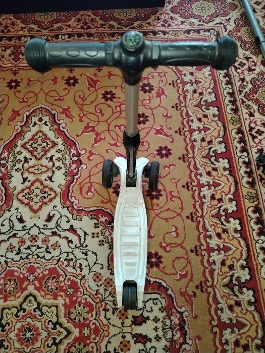 Самокат NOVATRACK б/у.