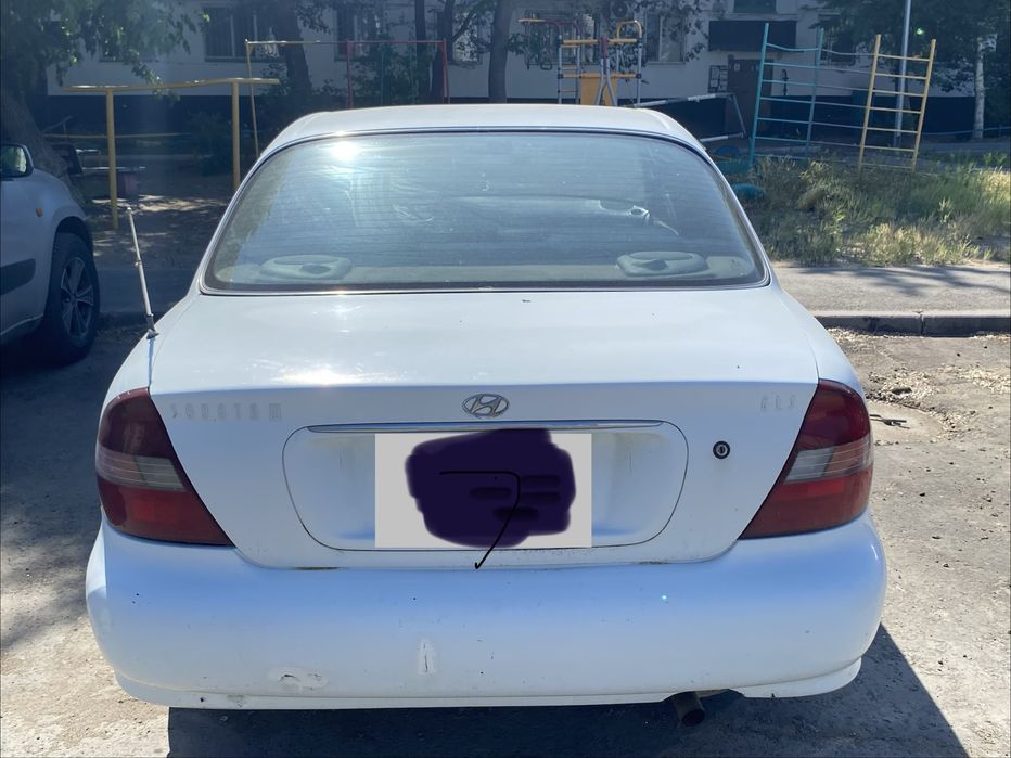 Huindai Sonato Y3
