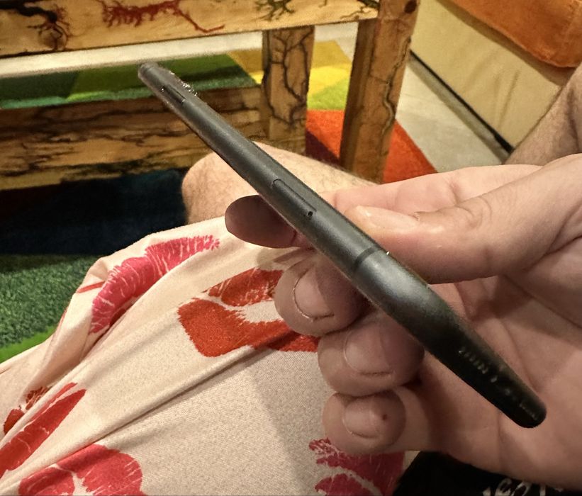 Iphone 64 GB памет