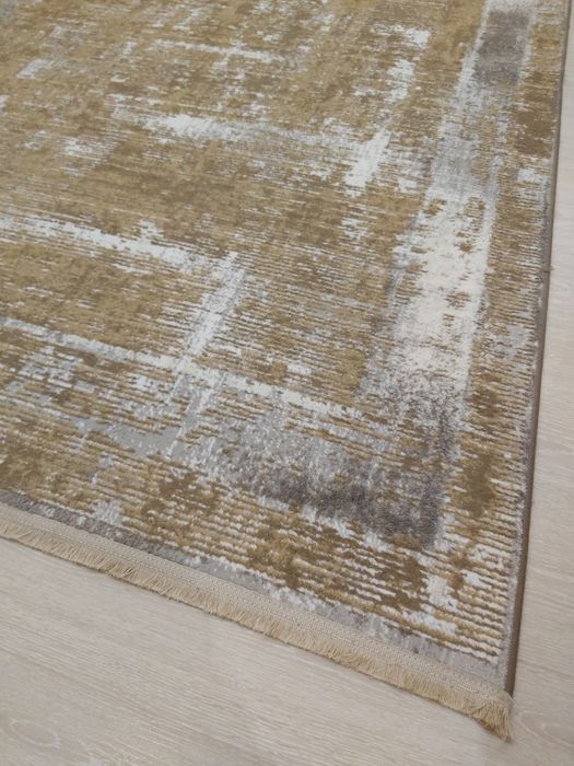 Продам ковер 2×3,в хорошем состоянии