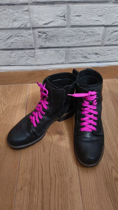 Adidași UGG/ Ghete Ecco / Ghete Reiker