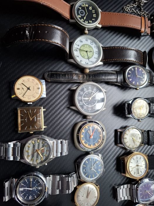 Лот от часовници - механични и кварцови