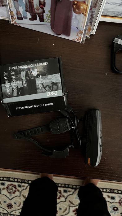 SUPER BRIGHT BICYCLE LIGHTS B8-2                                     .