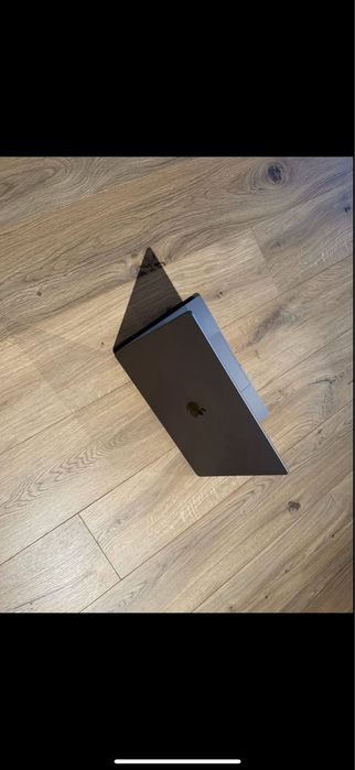 MacBook Pro 16" Space Gray M1 Pro 32GB RAM 1TB SSD