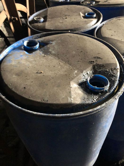 Продаю бочки из под масла и жидкого стекла 200л: 100 тг. - Прочие ...