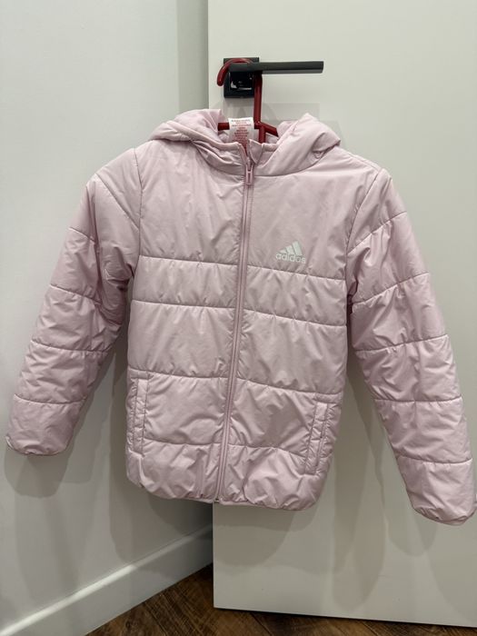 Куртка adidas на девочку р134