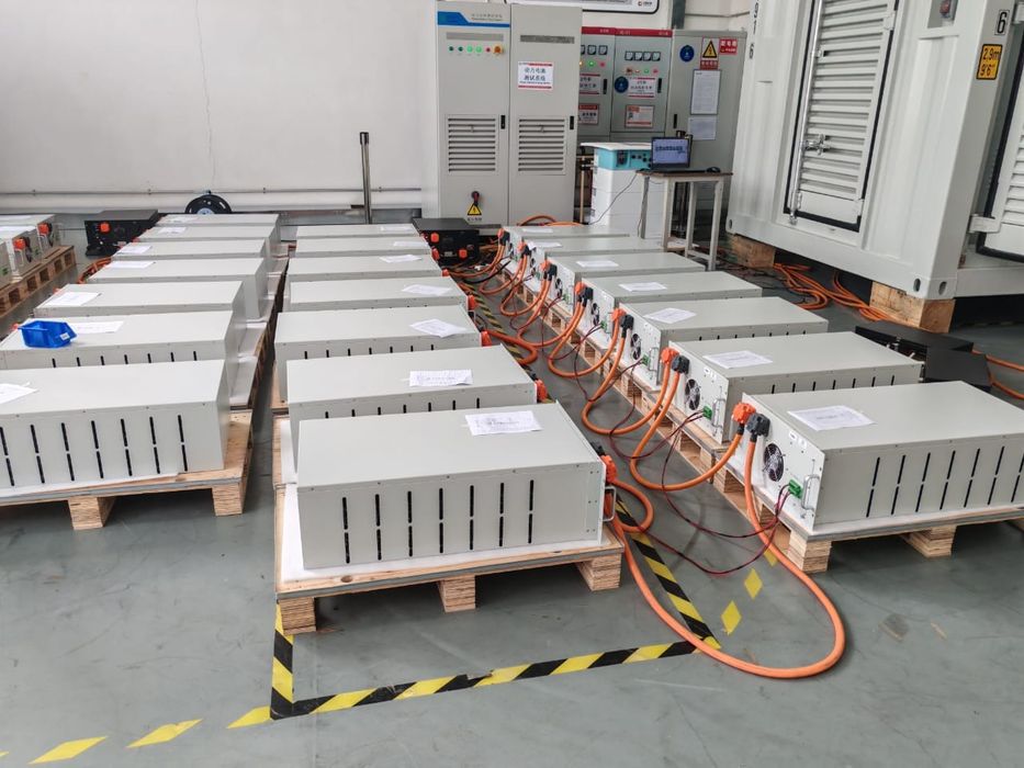 Батеря 215kWh 100kW CATL LiFePO4
