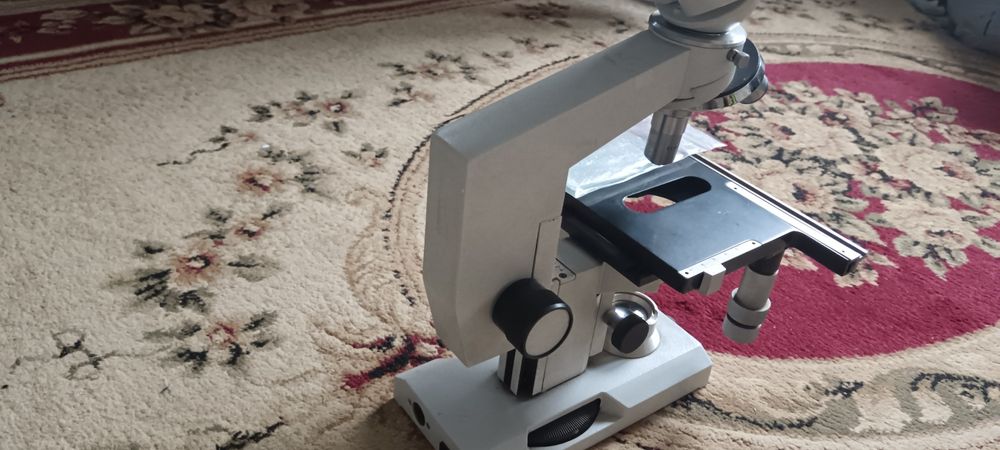 Продам микроскоп, модель АУ-12.