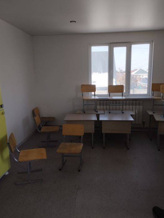 Продаются парты, стулья, доска, шкаф