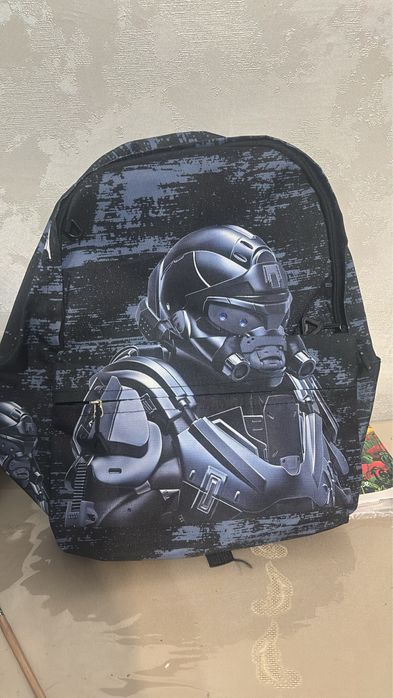 Школьный рюкзак новый