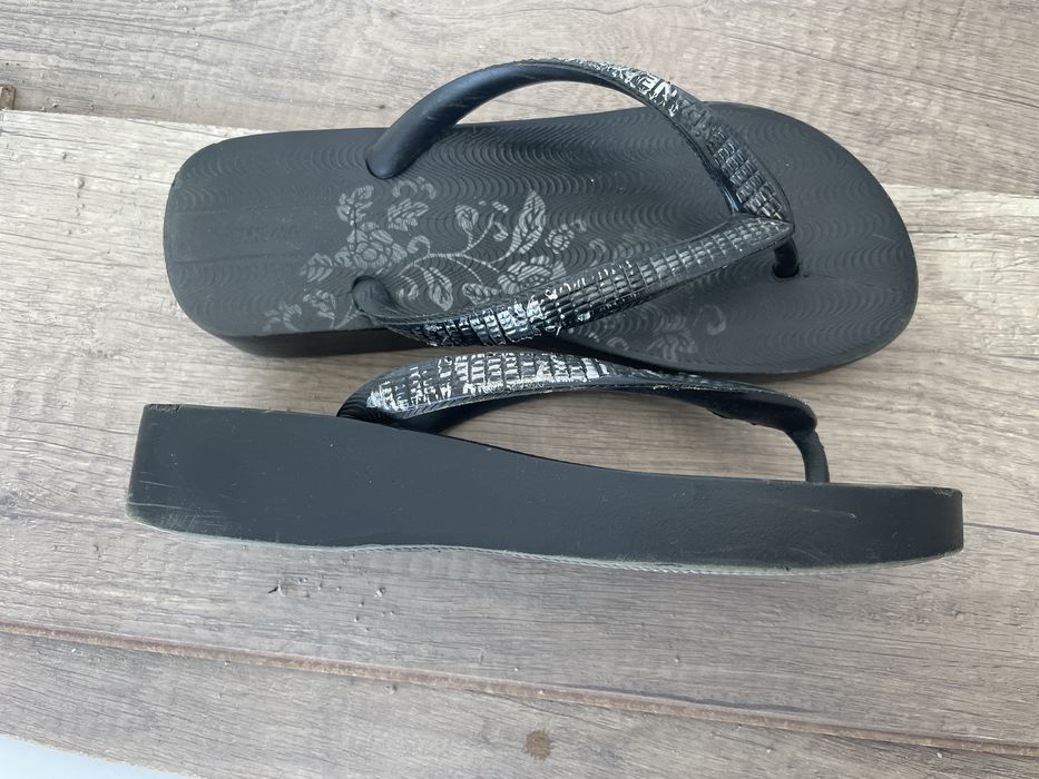 черные сланцы размер 35/6