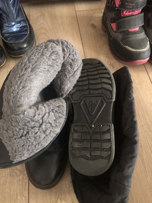 Обувь на девочку 32-36 размера