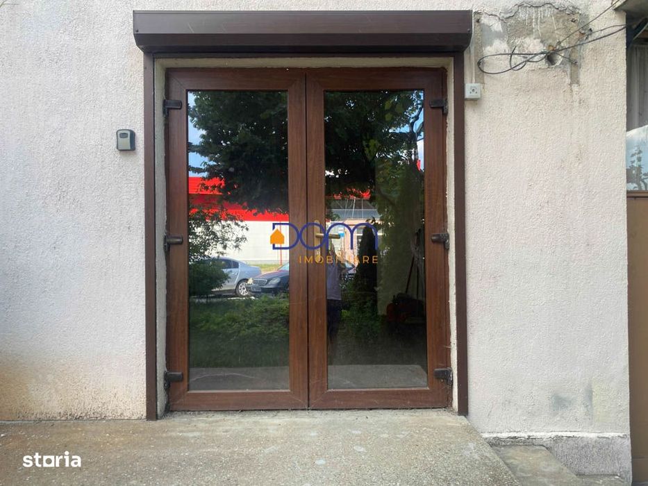 De vanzare apartament pretabil spatiu comercial