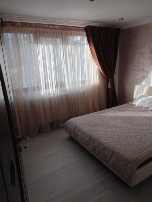 Inchiriez apartament