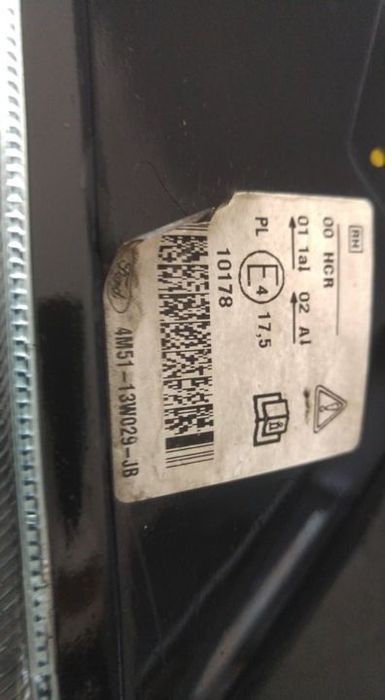 Far dreapta ford focus 2 4m5113w029jb