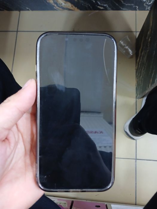 IPHONE 13 PRO ayfon 13 pro