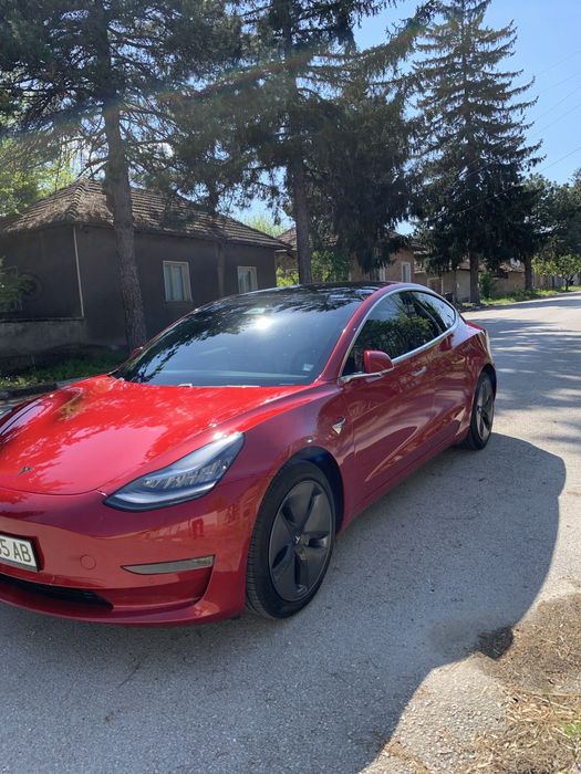 Tesla model 3 Long Range