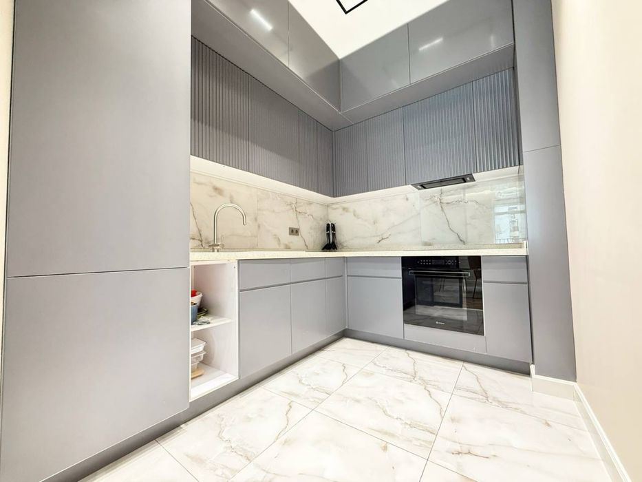 Продается 2х комнаиная квартира,ЖК NRG Oybek,Мирабадский район,73м2