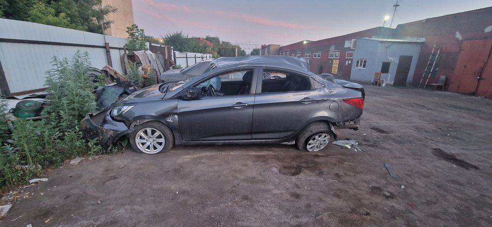 Hyundai accent 2011г