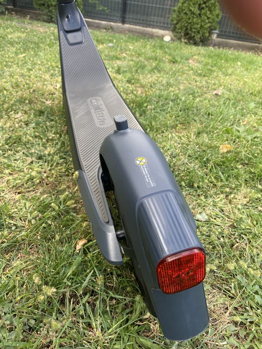 Trotineta este inca in garantie