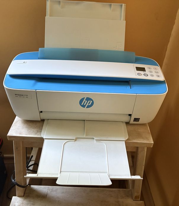 HP 3720 принтер и скенер в едно